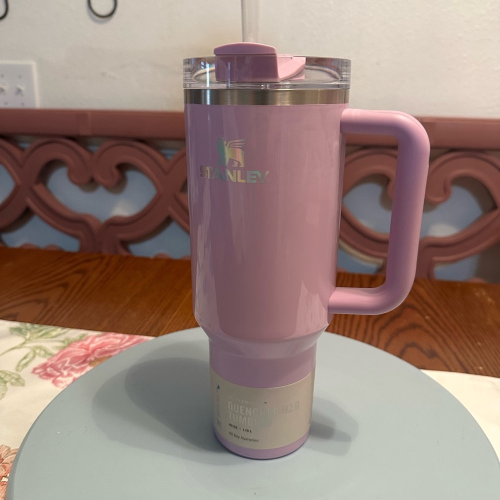 Stanley lavender/sour grape Tumbler with Handle